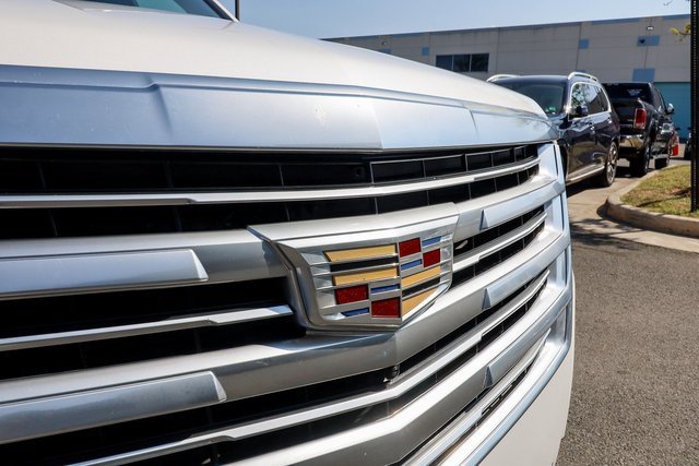 Used 2016 Cadillac Escalade Platinum image 18