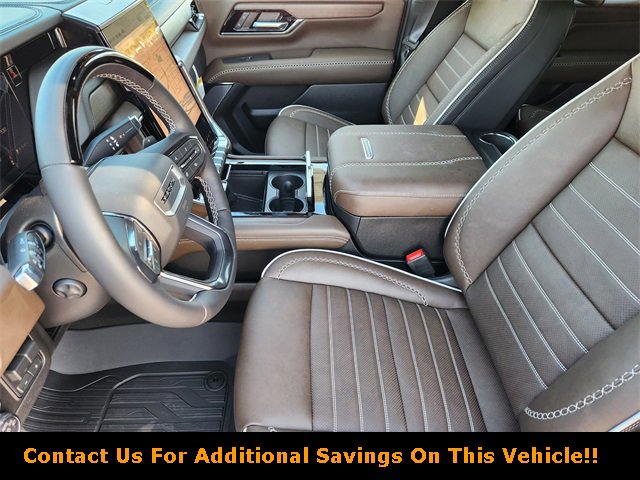 New 2026 GMC Yukon XL Denali Ultimate w/ LPO, Floor Liner Package image 9