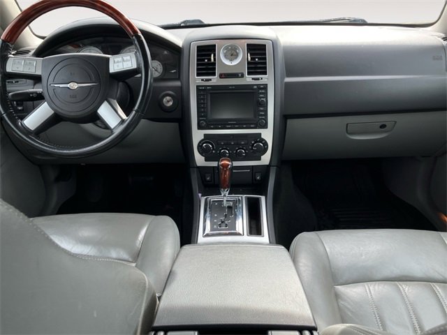 Used 2006 Chrysler 300 C w/ Navigation & Sound Group II image 10