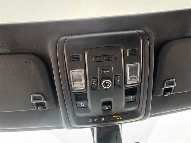 Used 2021 Chevrolet Tahoe Z71 image 30