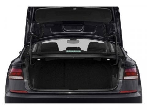 Used 2020 Volkswagen Passat 2.0T R-Line image 11