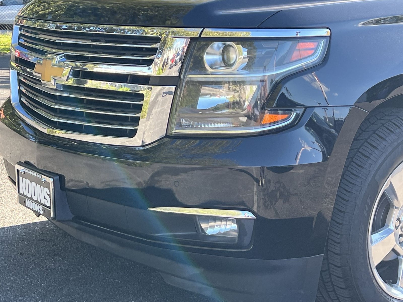 Used 2015 Chevrolet Suburban LTZ AWD/4WD image 39