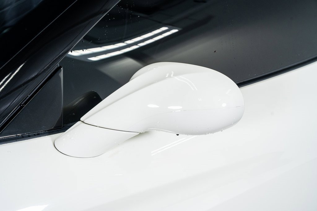 Used 2016 Ferrari California T image 24