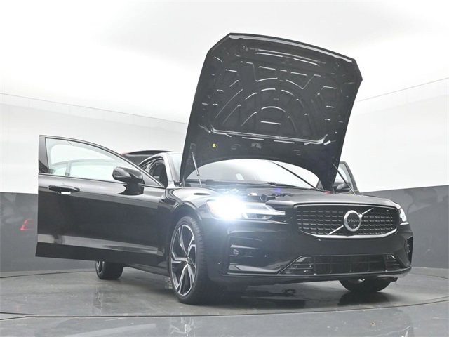 Used 2024 Volvo S60 B5 Plus image 52