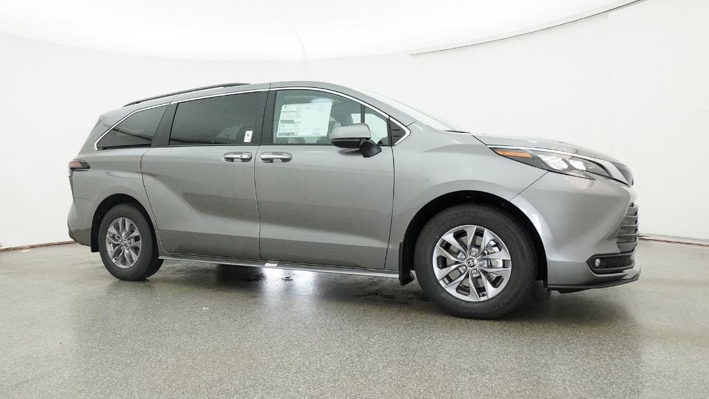 New 2026 Toyota Sienna XLE FWD image 20