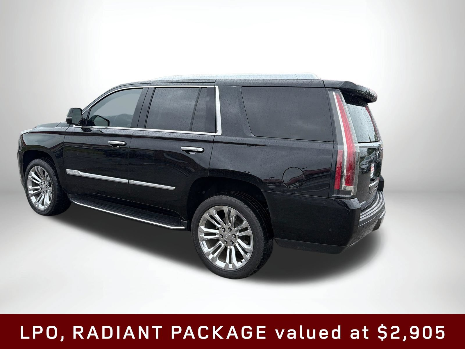 Used 2020 Cadillac Escalade Luxury w/ LPO, Radiant Package AWD/4WD image 4