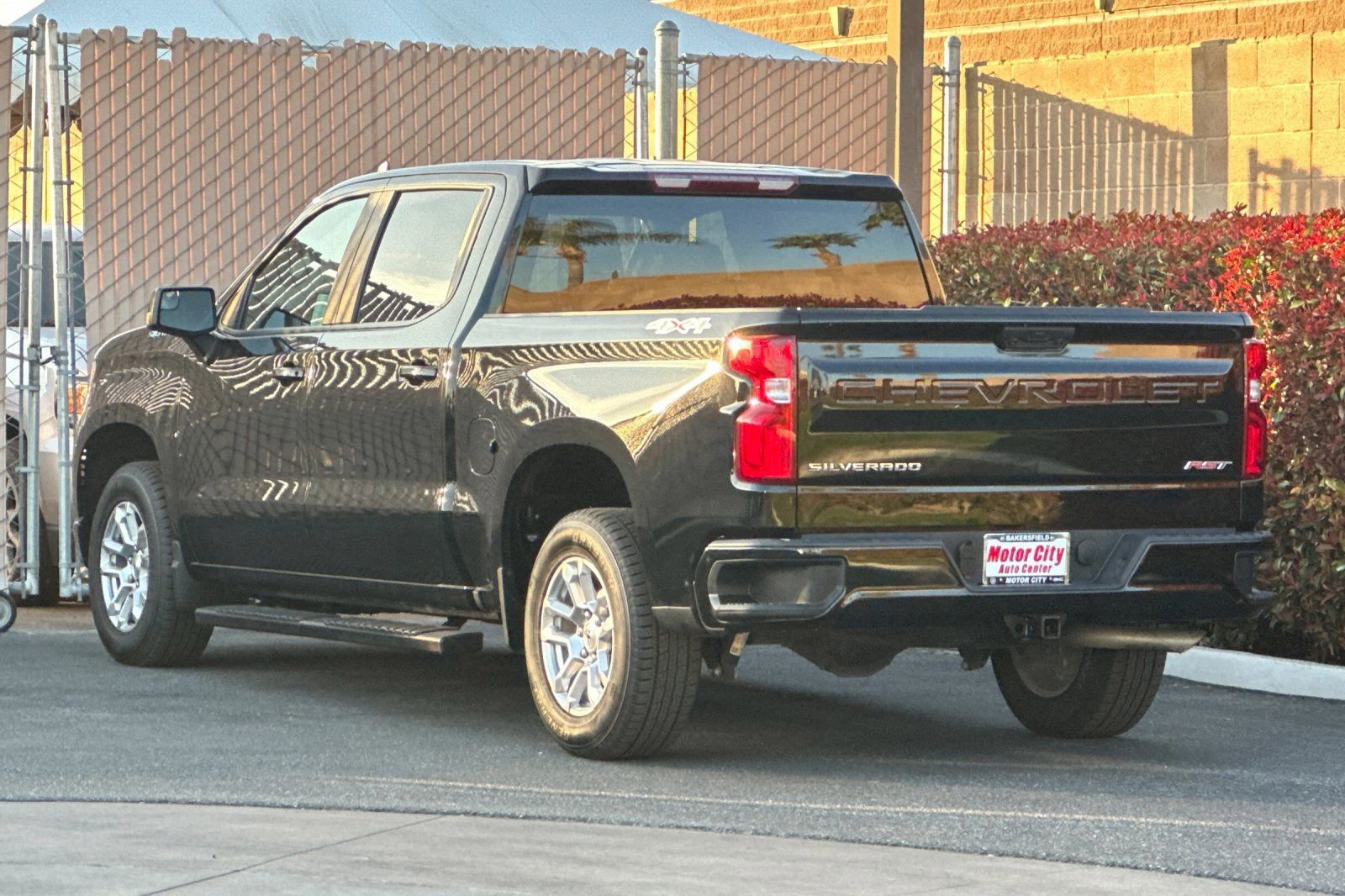 Used 2022 Chevrolet Silverado 1500 RST image 7