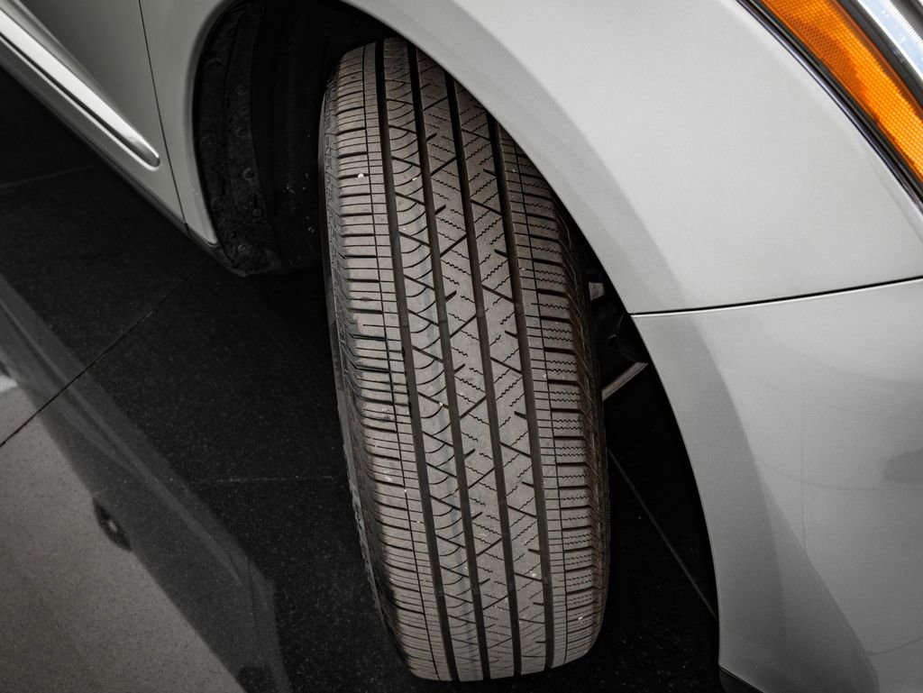 Certified 2025 Acura RDX w/ Technology Package image 55