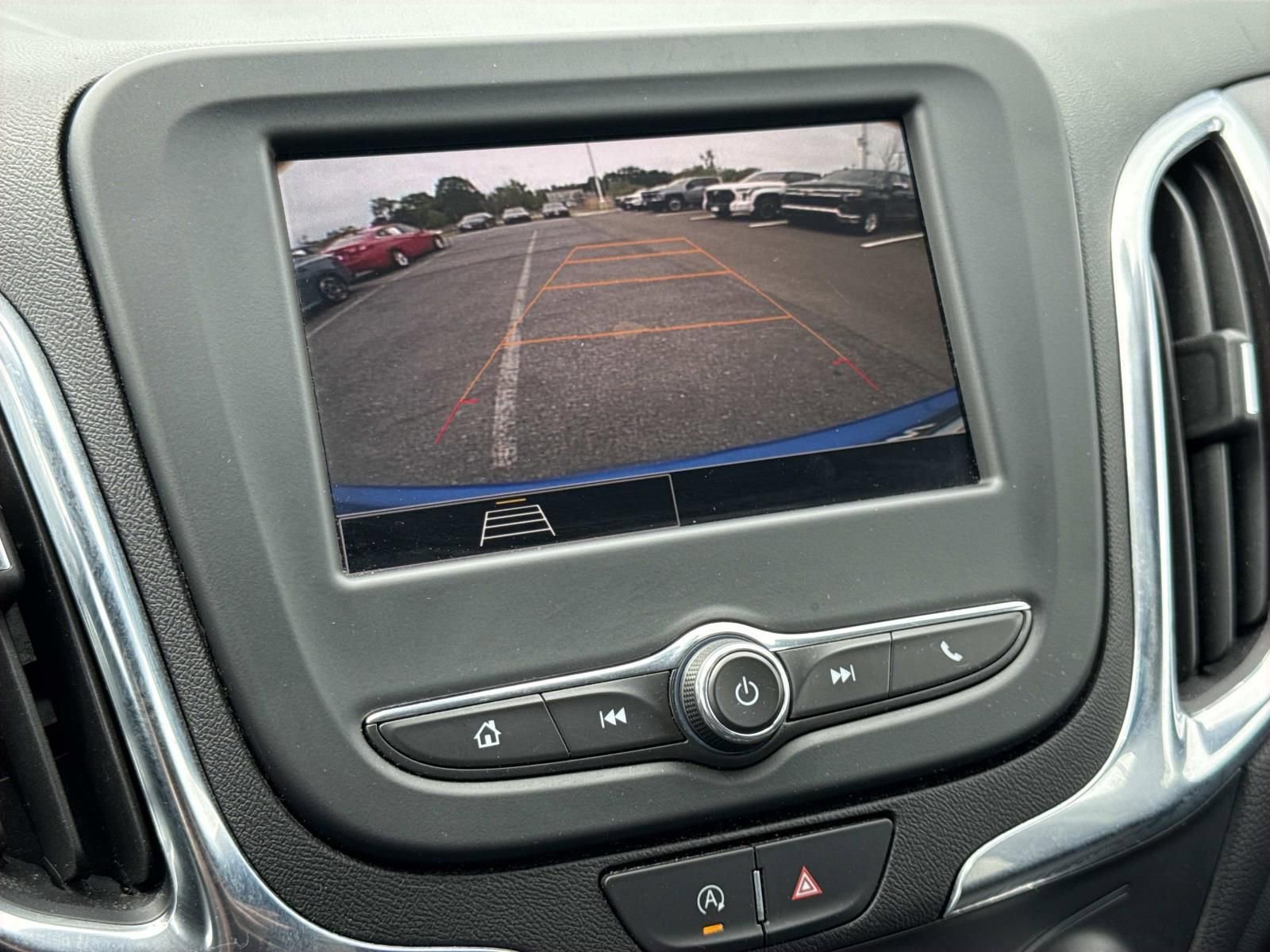 Used 2024 Chevrolet Equinox LT AWD/4WD image 10