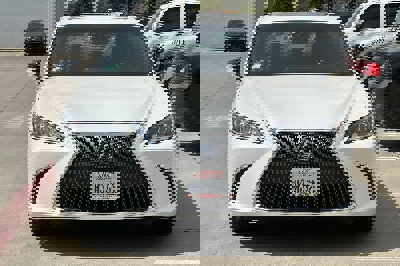 Used 2019 Lexus ES 300h w/ Premium Package image 11