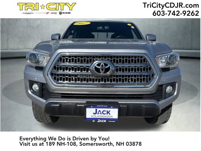 Used 2017 Toyota Tacoma TRD Off-Road w/ Tow Package (A/T) image 8