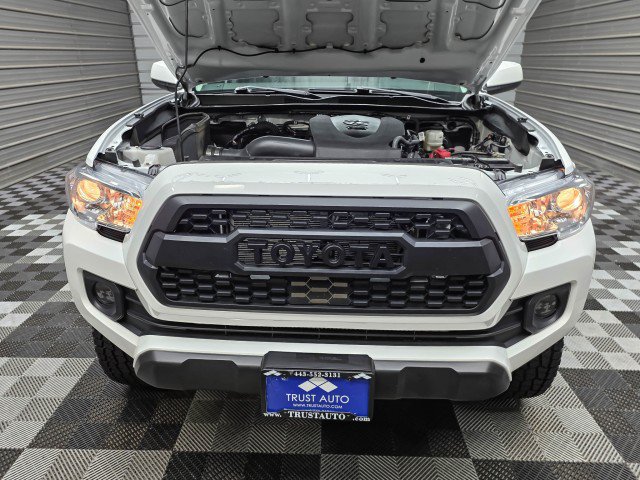 Used 2023 Toyota Tacoma SR5 AWD/4WD image 37