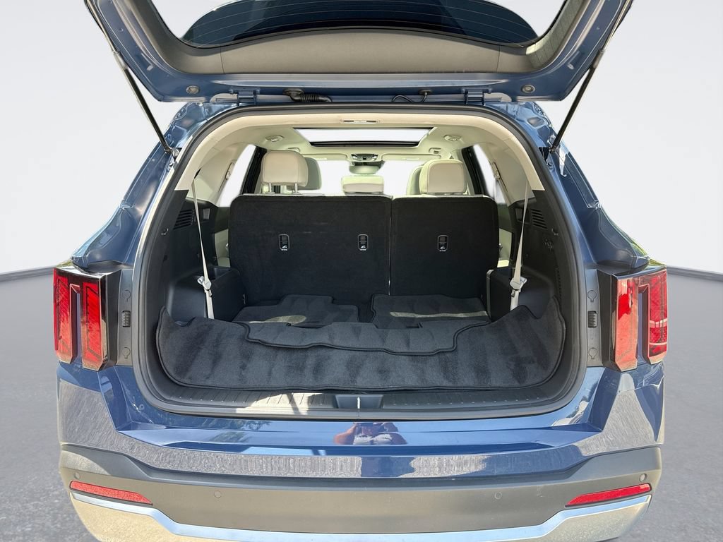Used 2025 Kia Sorento S w/ Panoramic Sunroof Package FWD image 20