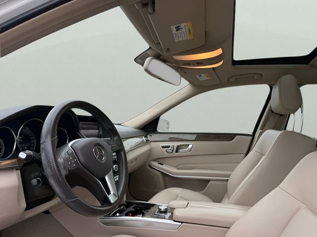 Used 2014 Mercedes-Benz E 350 4MATIC Sedan image 17