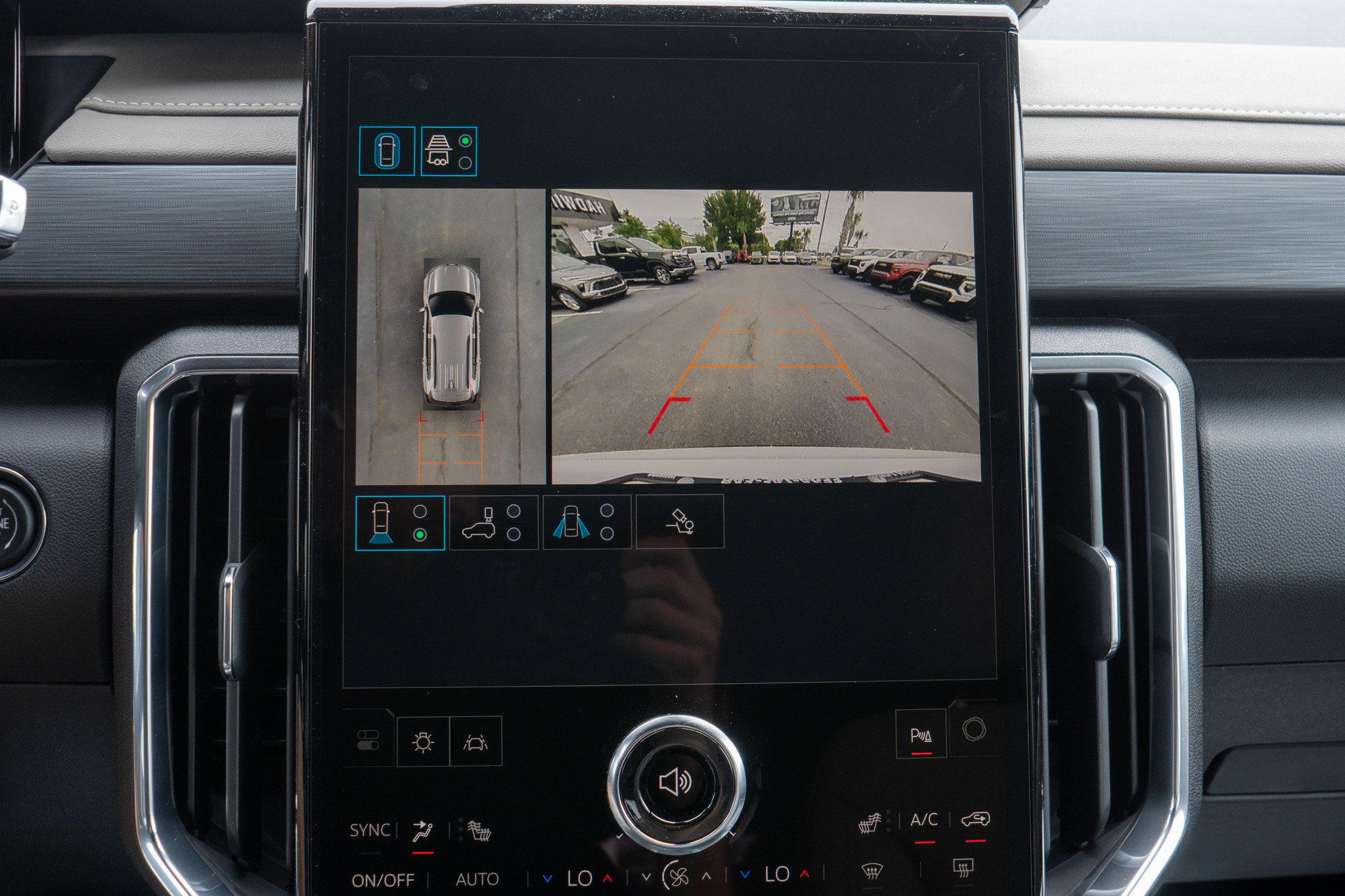 New 2026 GMC Acadia Elevation FWD image 18
