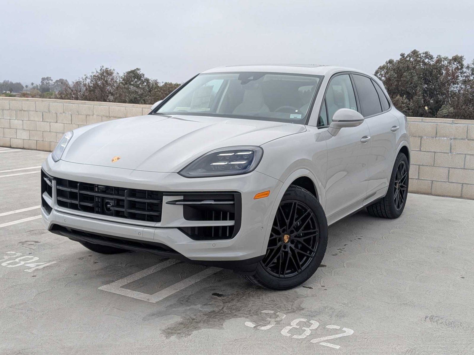 New 2025 Porsche Cayenne