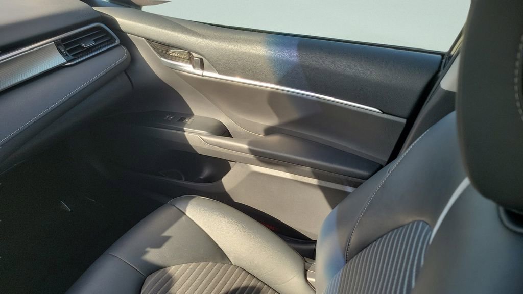 Certified 2020 Toyota Camry SE w/ Convenience Package image 13