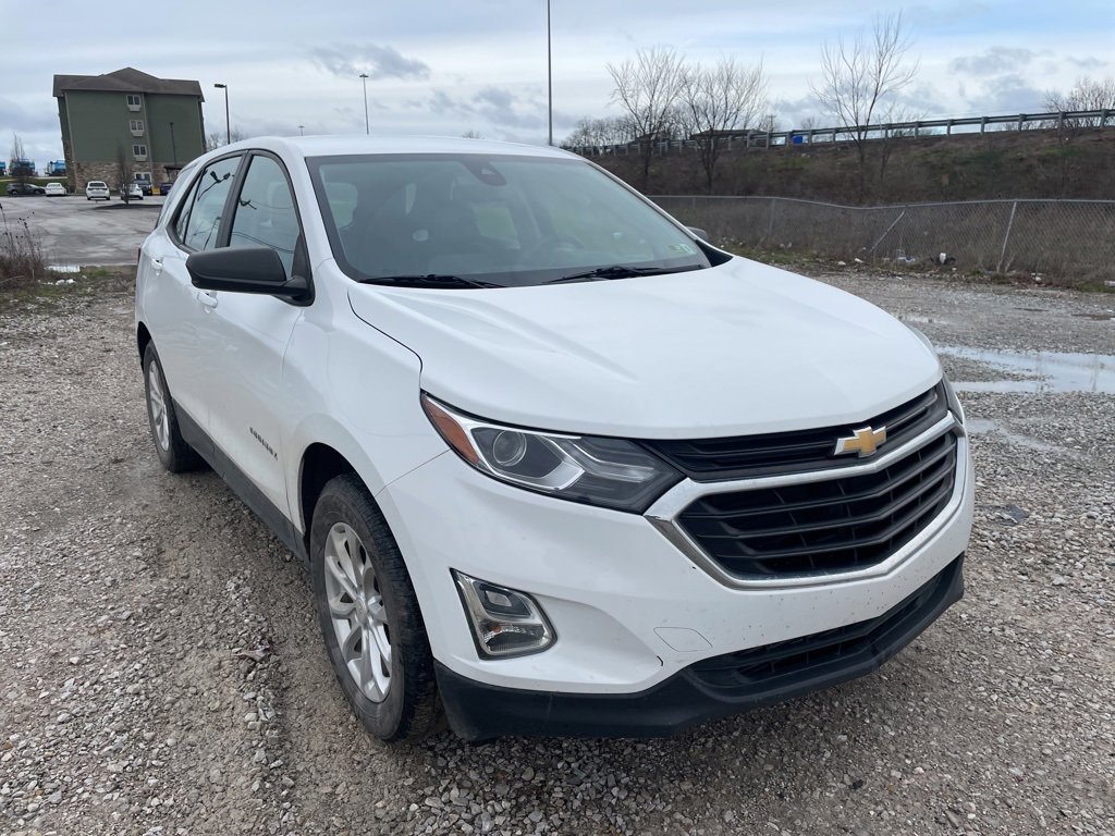 Used 2021 Chevrolet Equinox LS image 3