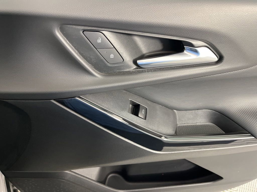 Certified 2025 Chevrolet Equinox LT FWD image 19