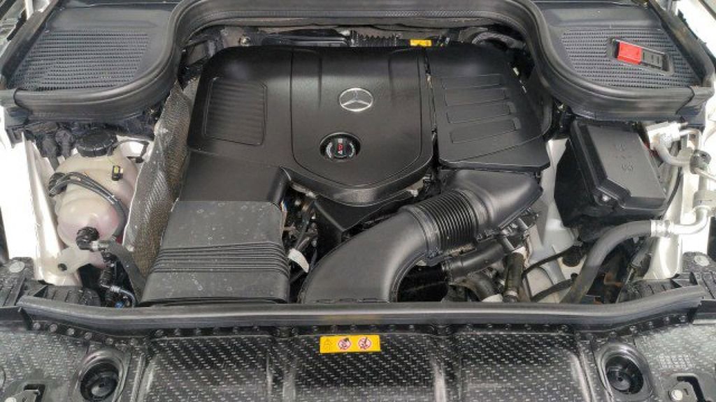 Used 2024 Mercedes-Benz GLE 350 4MATIC image 32