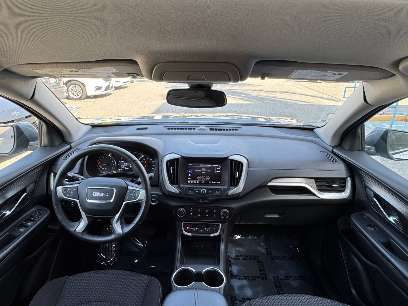 Used 2024 GMC Terrain SLE FWD image 32