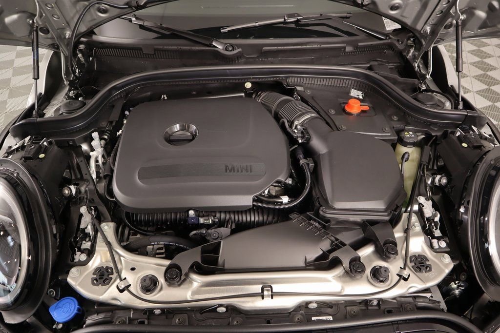 New 2025 MINI Cooper 2-Door Hardtop image 20