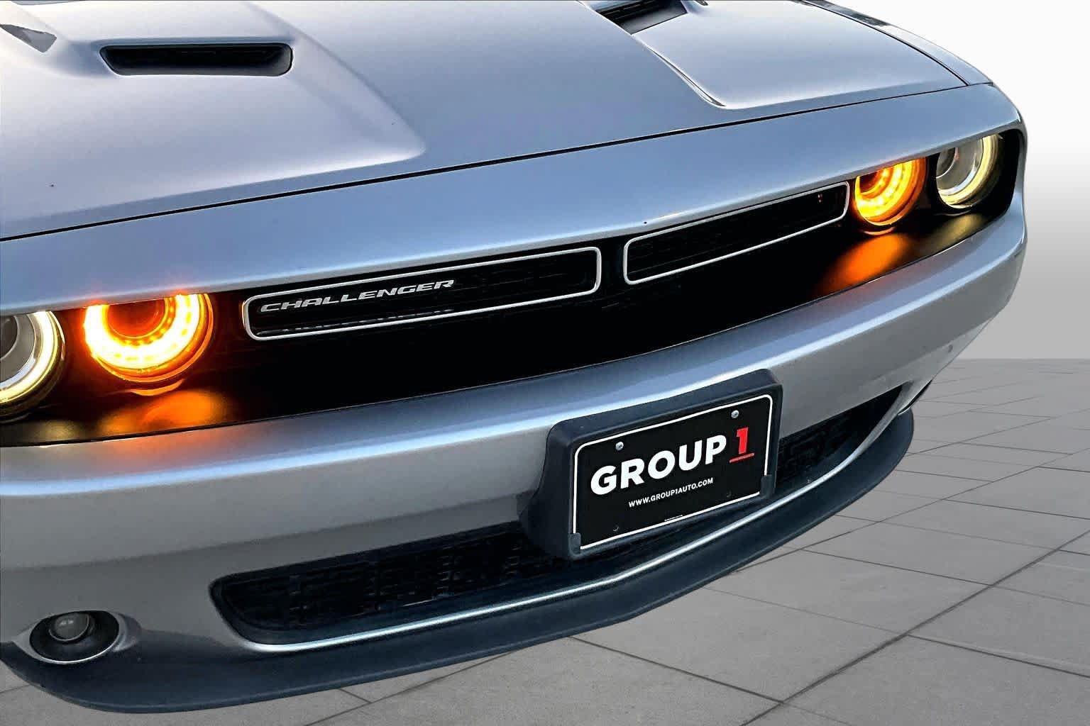 Used 2018 Dodge Challenger SXT Plus RWD image 31