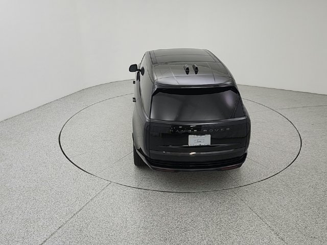 New 2026 Land Rover Range Rover Long Wheelbase SE AWD/4WD image 18