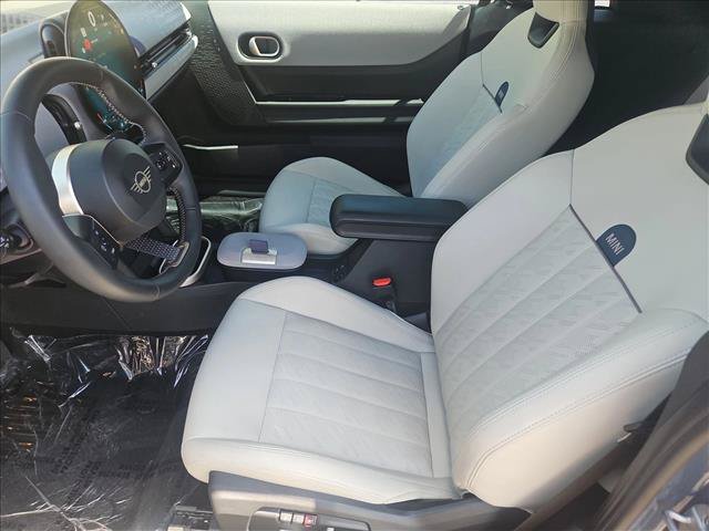 Used 2025 MINI Cooper S FWD image 14