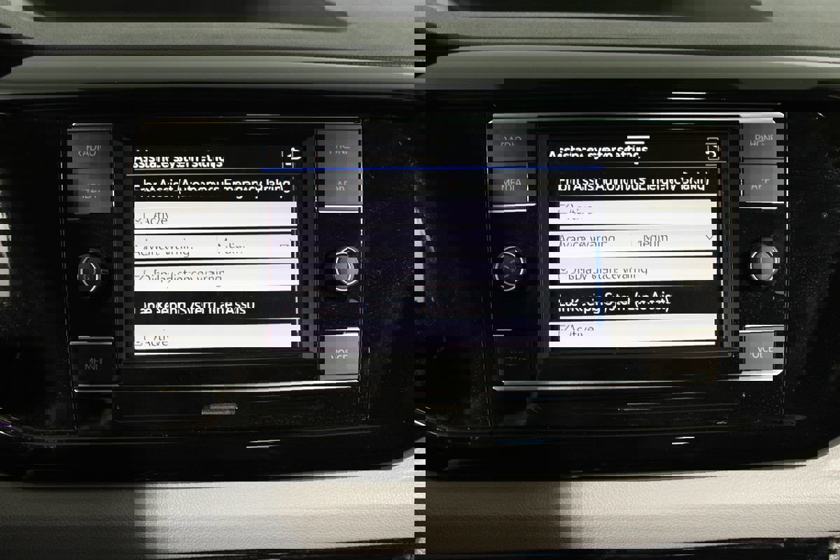 Used 2023 Volkswagen Taos S w/ Driver Assistance Package image 18