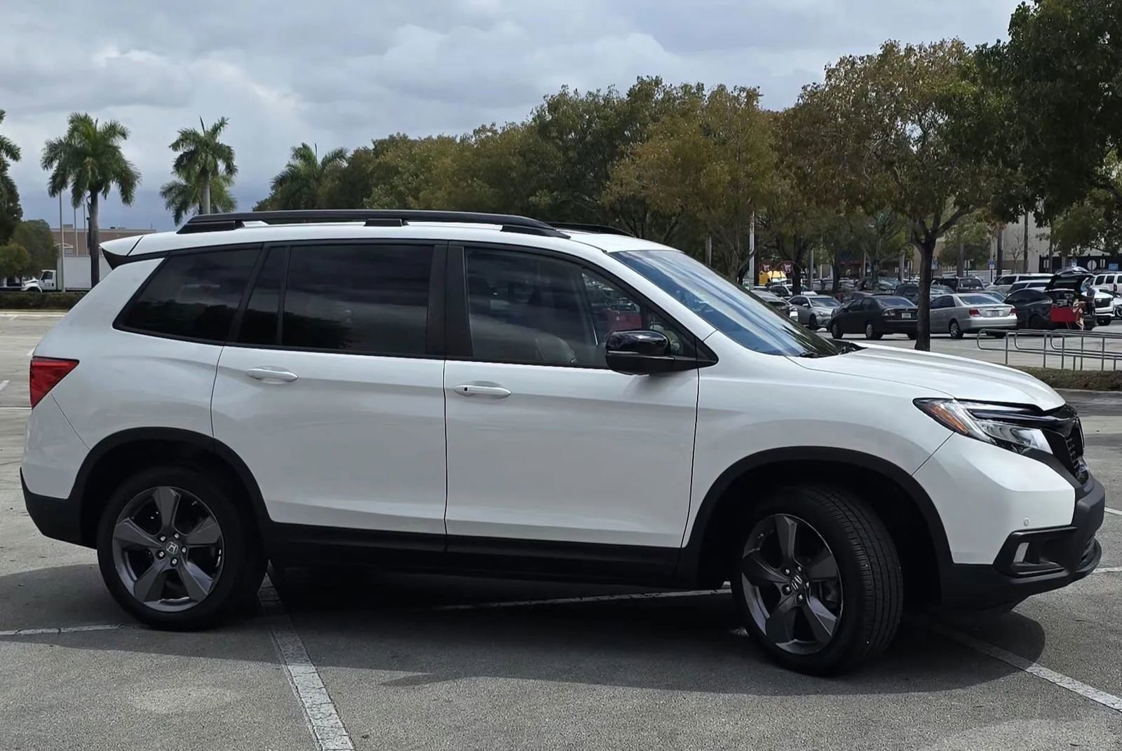 Used 2021 Honda Passport Touring image 4