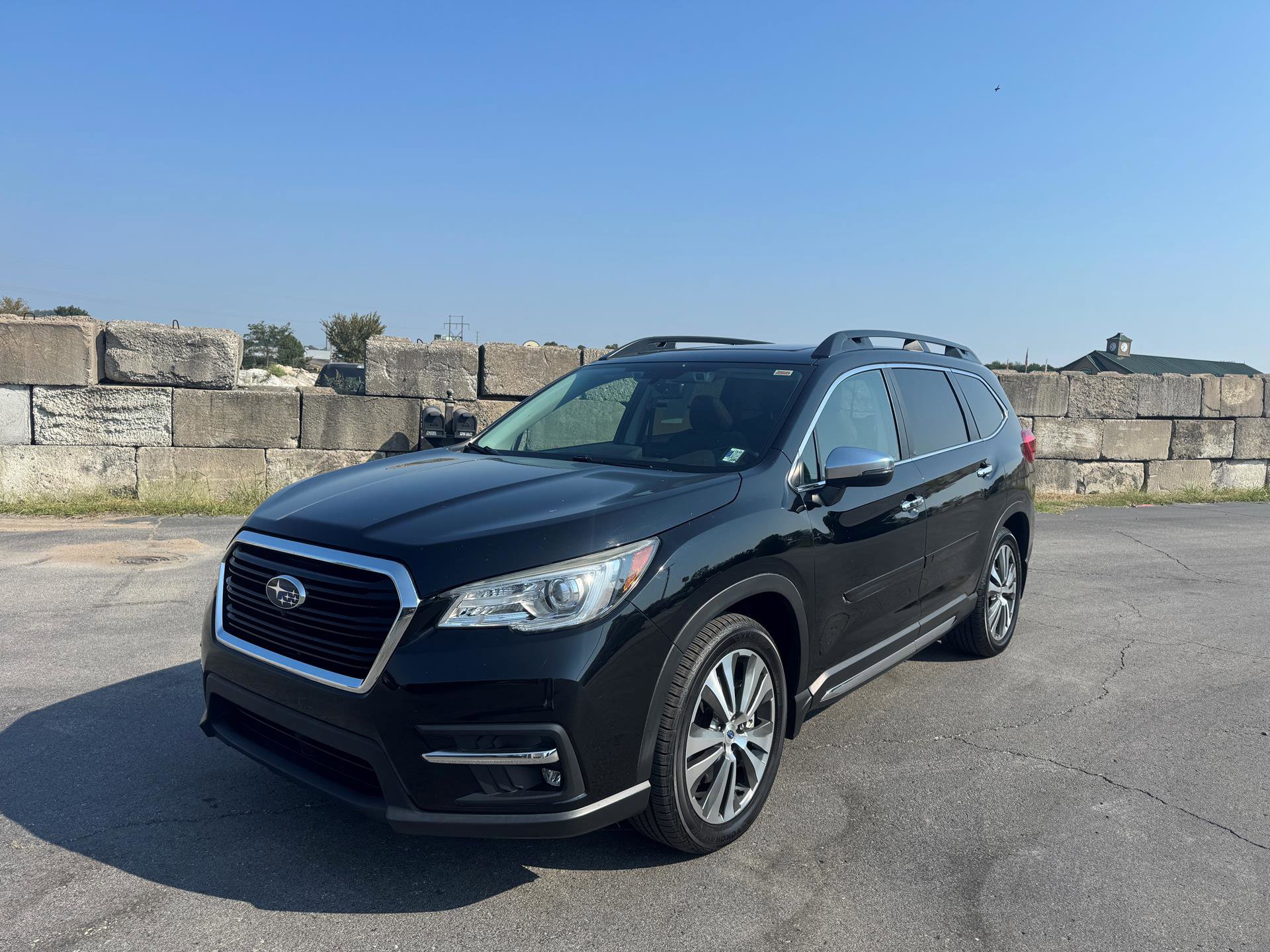 Used 2019 Subaru Ascent Touring w/ Popular Package #2A image 2
