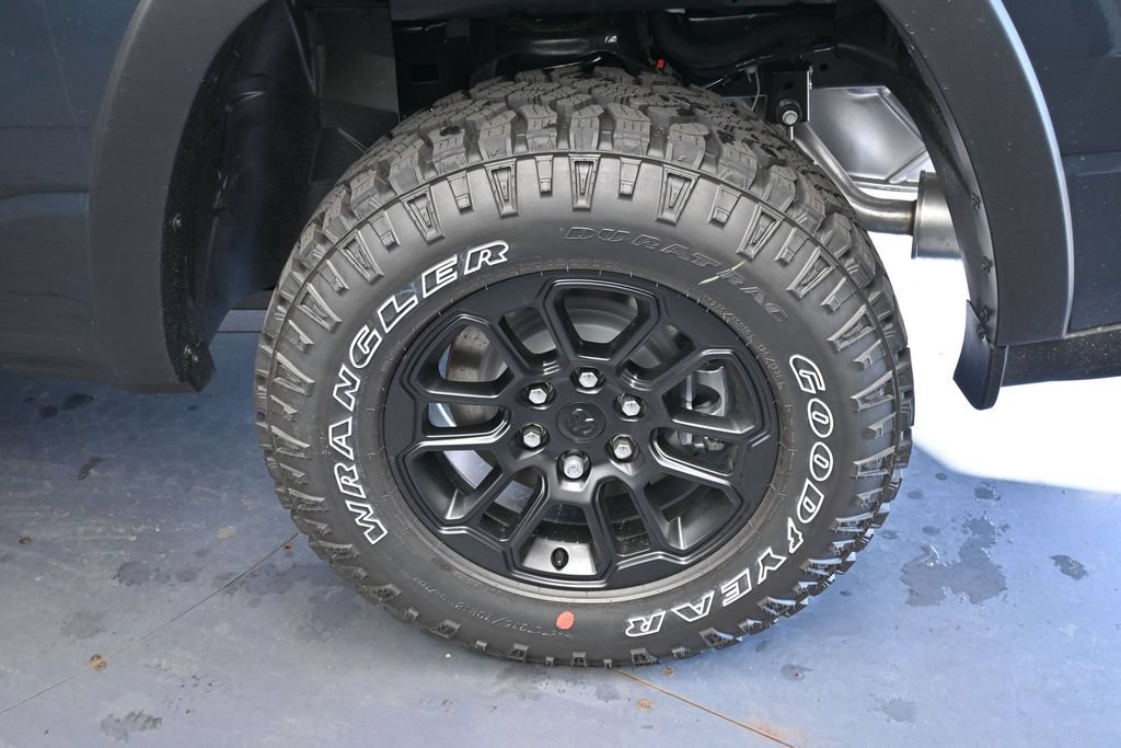 New 2027 RAM 1500 Rebel w/ Rebel Level 2 Equipment Group AWD/4WD image 10