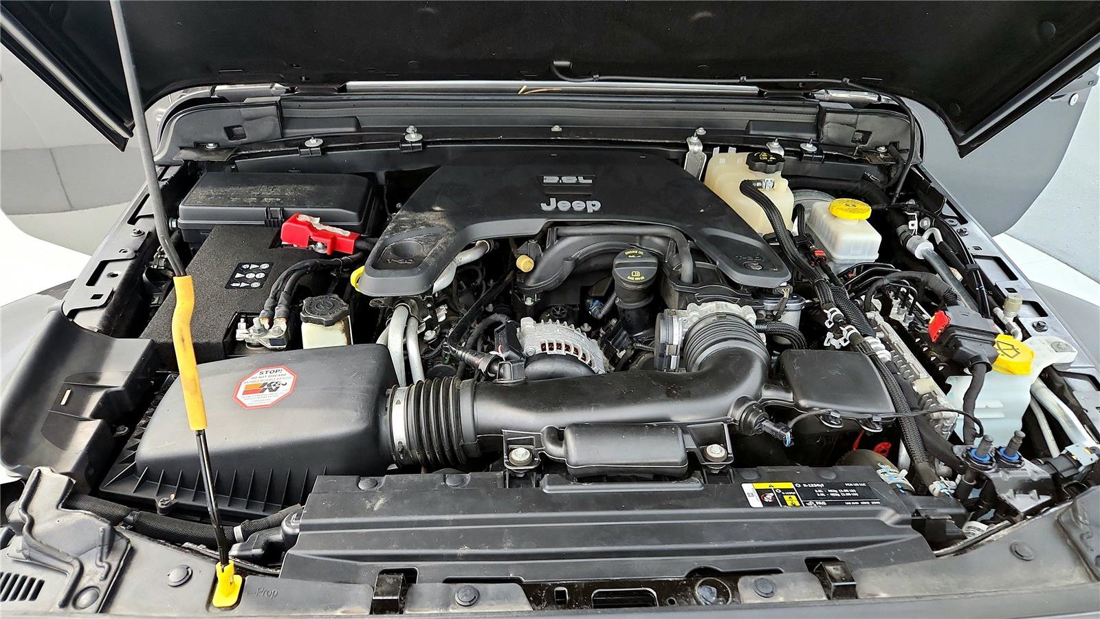 Used 2019 Jeep Wrangler Unlimited Sahara w/ Dual Top Group image 13