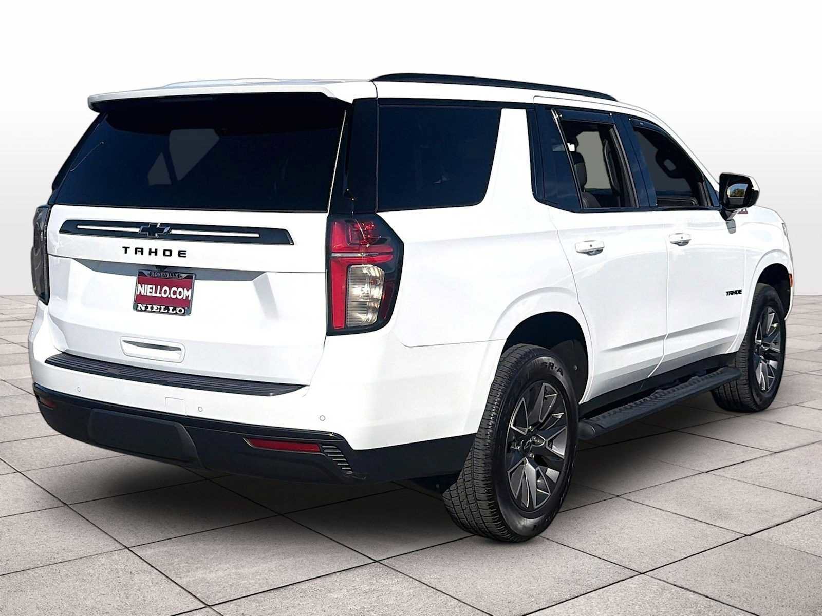 Used 2021 Chevrolet Tahoe Z71 AWD/4WD image 15