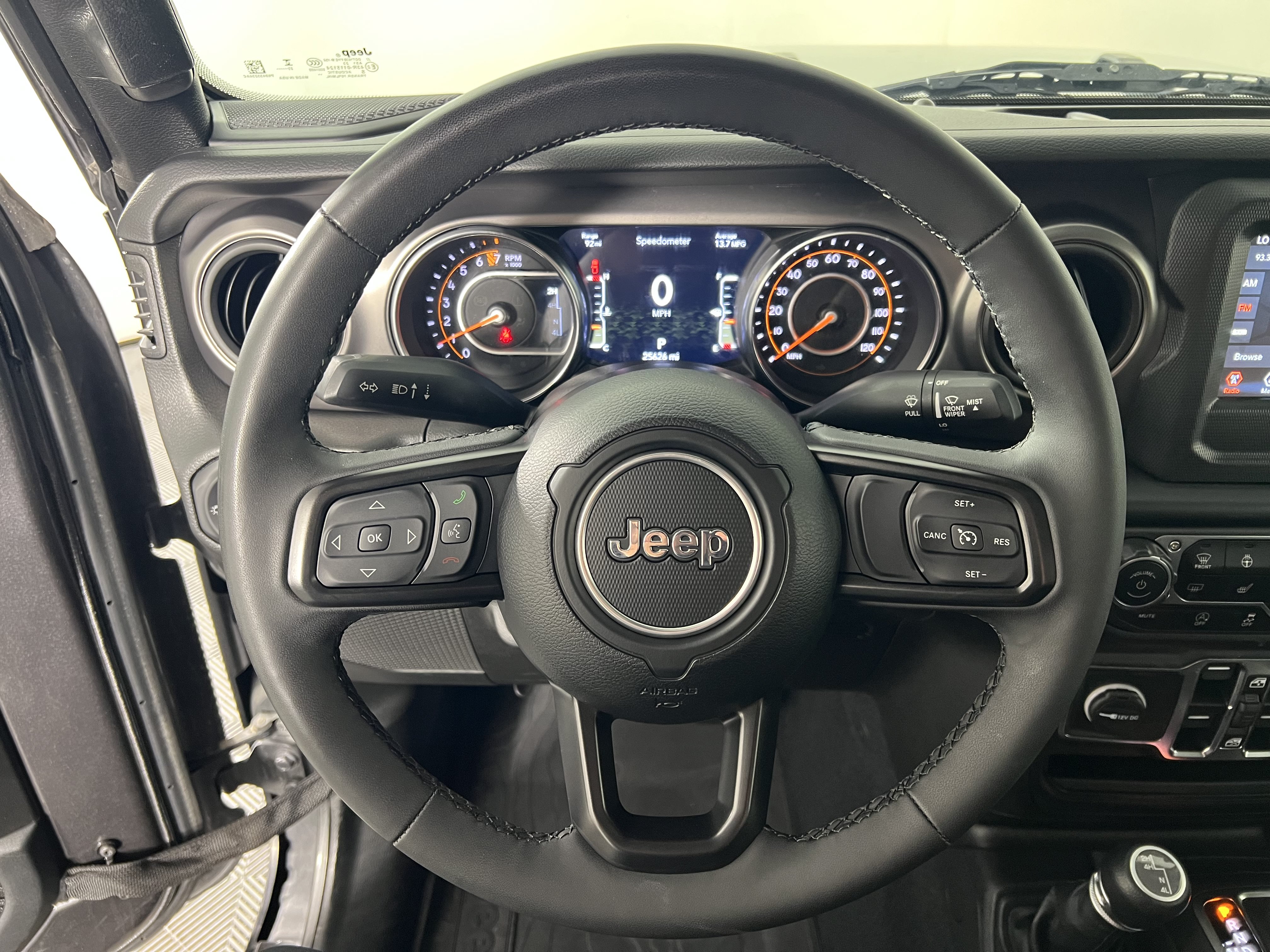 Used 2023 Jeep Gladiator Sport AWD/4WD image 24