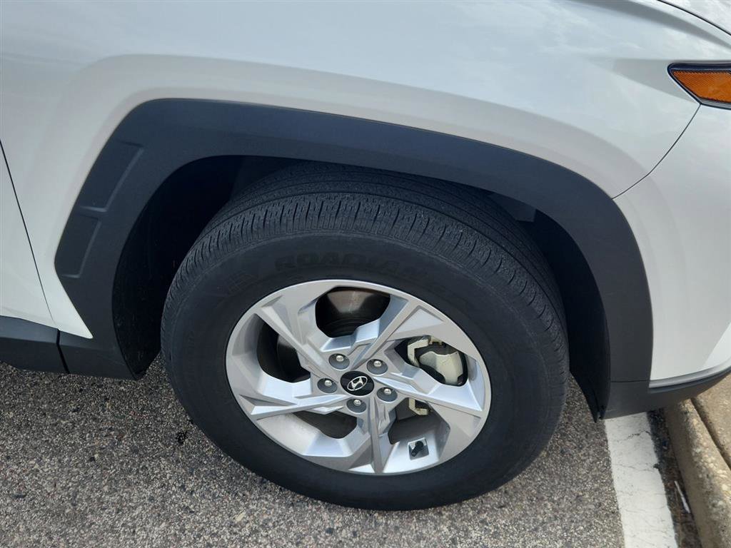Used 2023 Hyundai Tucson SEL AWD/4WD image 2