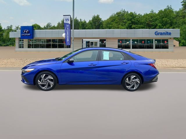 Certified 2025 Hyundai Elantra Sport FWD image 10
