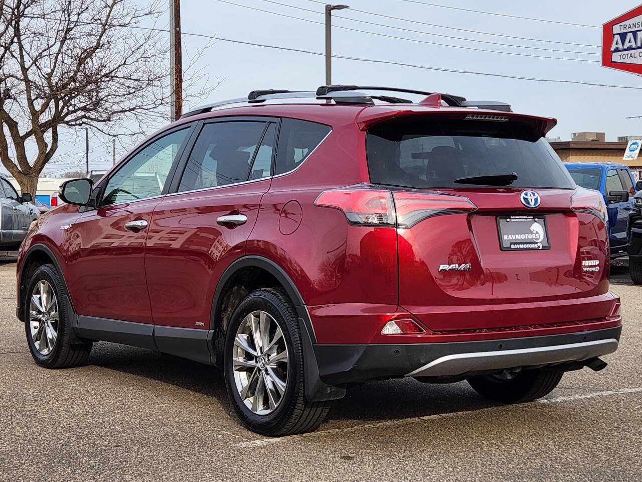 Used 2018 Toyota RAV4 Limited w/ Advanced Technology Package AWD/4WD image 7