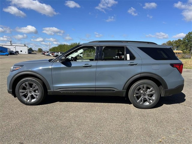 New 2026 Ford Explorer Active image 4