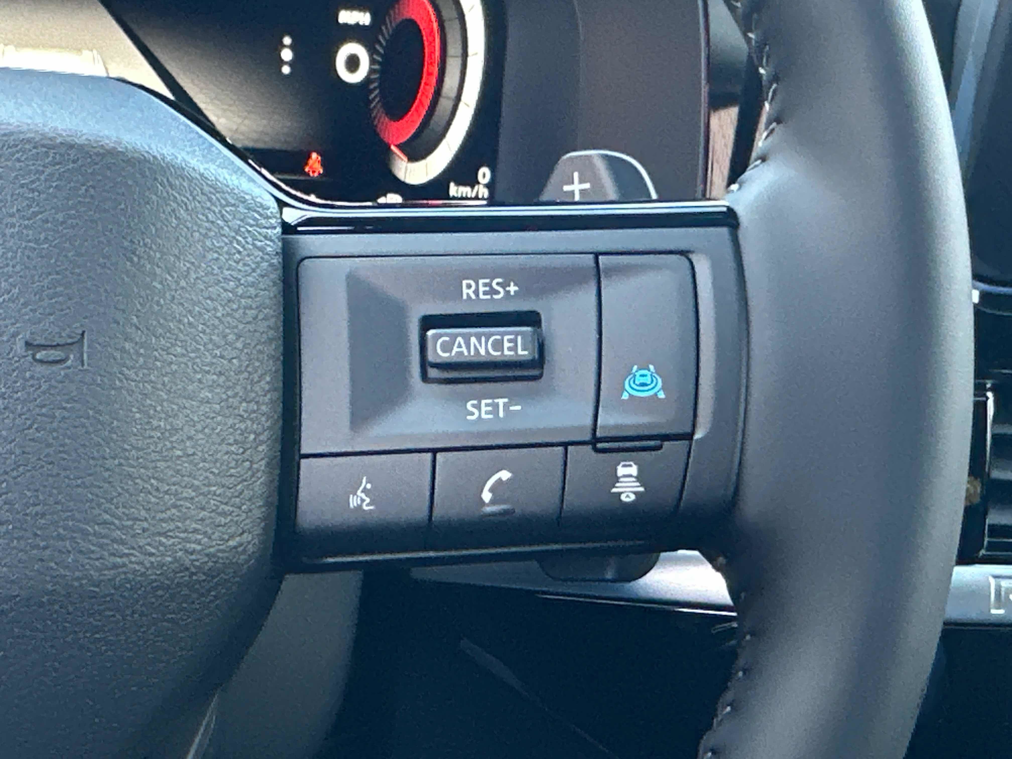 New 2026 Nissan Pathfinder Platinum AWD/4WD image 38