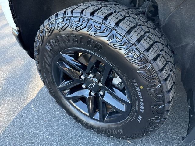 Used 2020 Chevrolet Silverado 1500 LT Trail Boss image 32