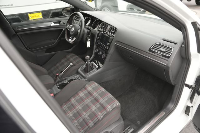 Used 2021 Volkswagen GTI S image 17