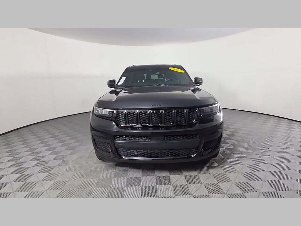Used 2022 Jeep Grand Cherokee L Laredo RWD image 51