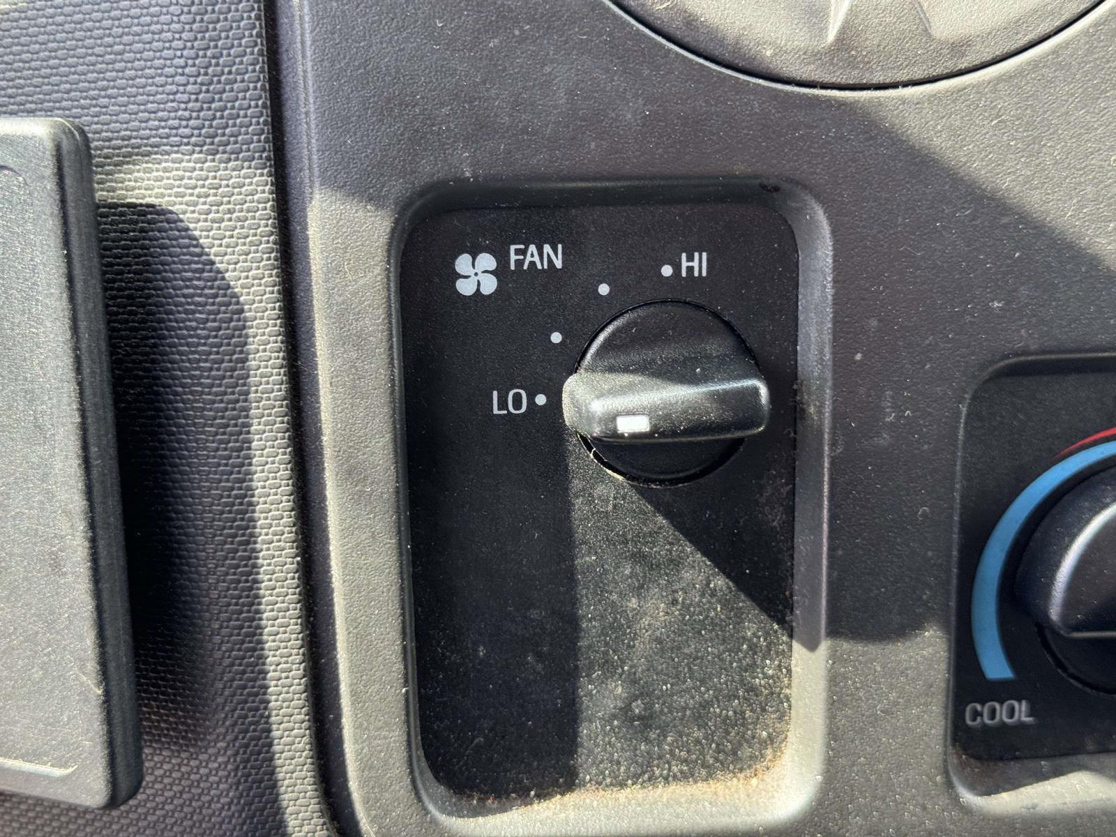 Used 2013 Ford E-150 and Econoline 150 w/ PWR Group image 24