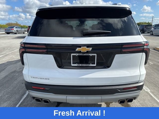 Used 2025 Chevrolet Traverse LT image 16