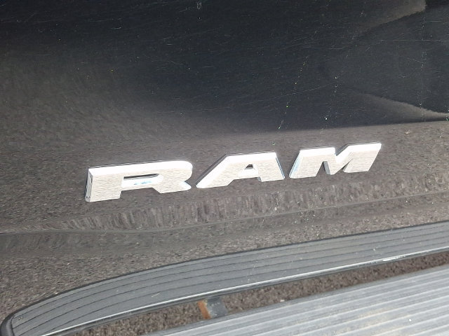 Used 2020 RAM 1500 Laramie w/ Sport Appearance Package AWD/4WD image 9