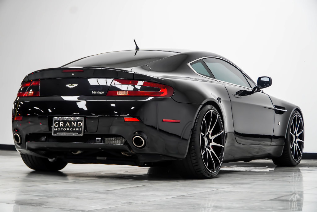 Used 2007 Aston Martin V8 Vantage Coupe RWD image 20