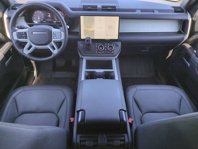 Used 2026 Land Rover Defender 110 X-Dynamic SE AWD/4WD image 14