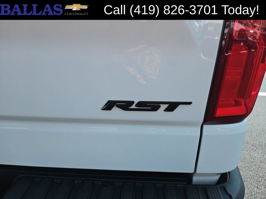Certified 2022 Chevrolet Silverado 1500 RST w/ Redline Edition AWD/4WD image 31